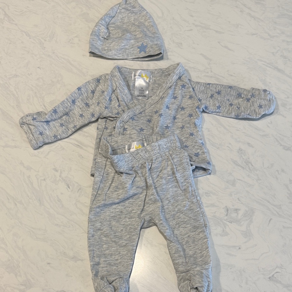 Multiple Brand Newborn bundle - Picture 12 of 12